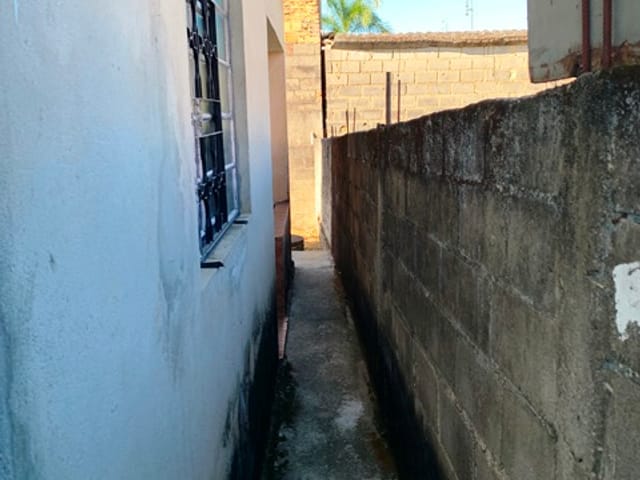 Casa com 300m² 2 quartos e 2 banheiros, à venda, no bairro Cidade Nova em Pindamonhangaba
