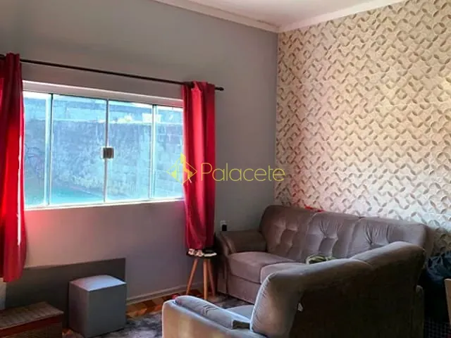 Casa com 300m² 2 quartos e 2 banheiros, à venda, no bairro Cidade Nova em Pindamonhangaba