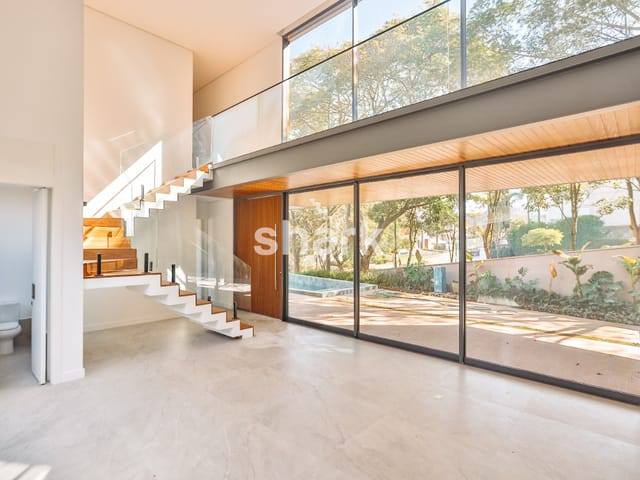 Casa com 544m² 4 quartos e 5 banheiros, à venda ou para alugar, no bairro Tamboré em Santana de Parnaíba