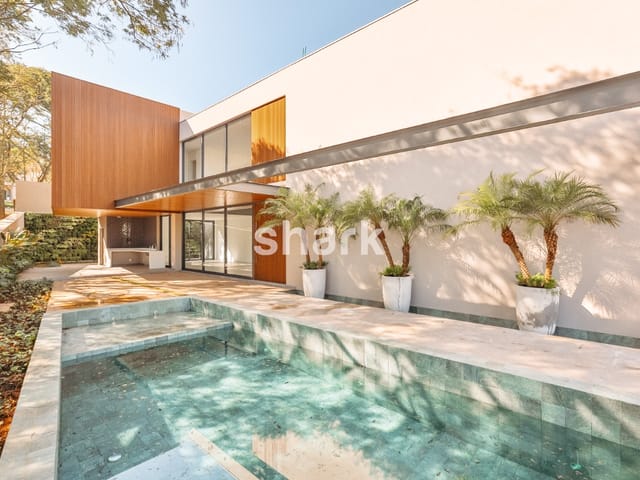 Casa com 544m² 4 quartos e 5 banheiros, à venda ou para alugar, no bairro Tamboré em Santana de Parnaíba