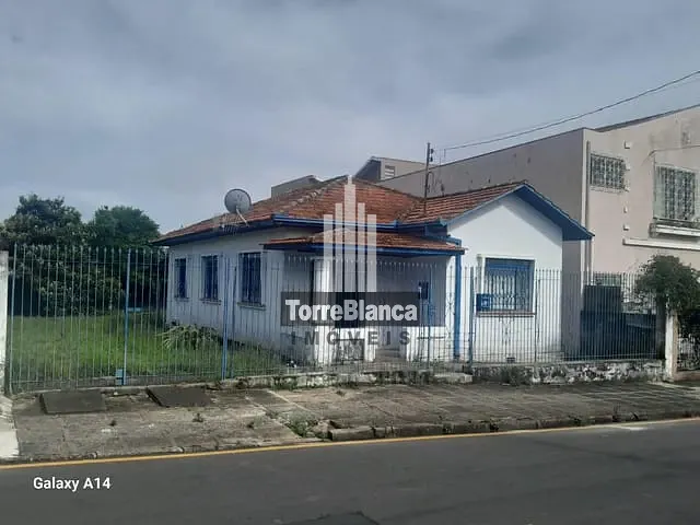 Casa 3 quartos e 1 banheiro, à venda, no bairro Orfãs em Ponta Grossa