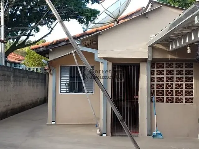 Casa com 250m² 2 quartos e 2 banheiros, à venda, no bairro Jardim São Gabriel em Jacareí