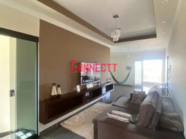 Casa com 190m² 4 quartos e 4 banheiros, à venda, no bairro Jardim Cristo Redentor em Ribeirão Preto