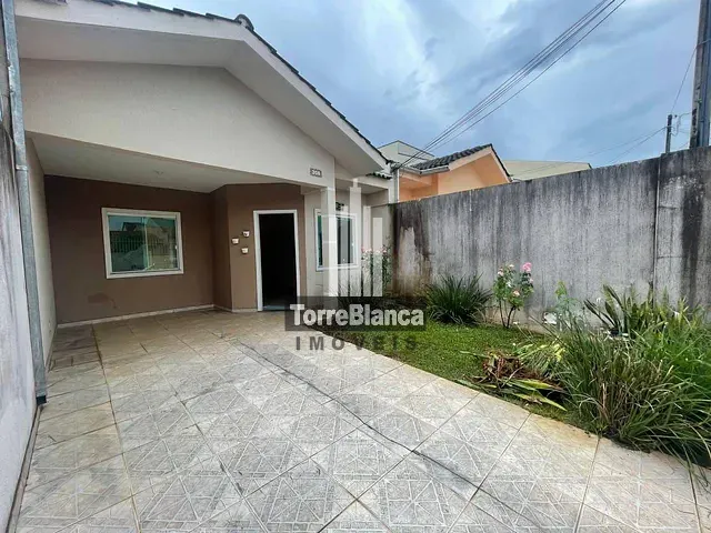 Casa 2 quartos e 2 banheiros, à venda, no bairro Uvaranas em Ponta Grossa