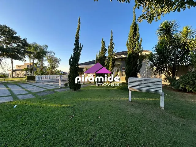 Casa com 1000m² 3 quartos e 4 banheiros, à venda, no bairro Mirante do Vale em Jacareí