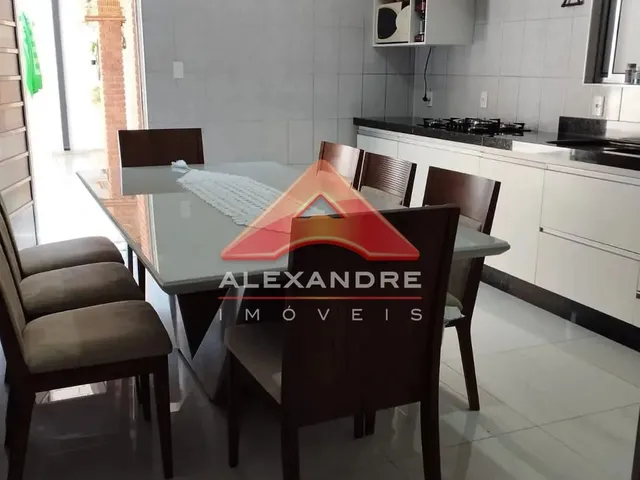 Casa com 10m² 2 quartos e 2 banheiros, à venda, no bairro Jardim Motorama em São José Dos Campos