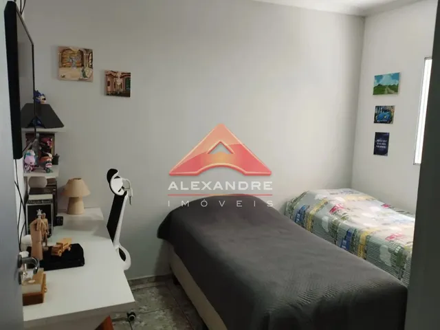Casa com 10m² 2 quartos e 2 banheiros, à venda, no bairro Jardim Motorama em São José Dos Campos
