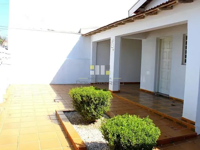 Casa com 300m² 3 quartos e 2 banheiros, à venda, no bairro Centro em Sumaré
