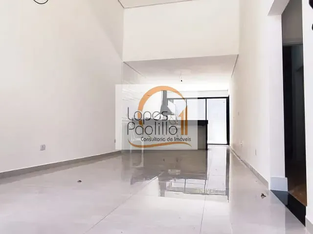 Casa com 220m² 3 quartos e 2 banheiros, à venda, no bairro Jardim Estância Brasil em Atibaia