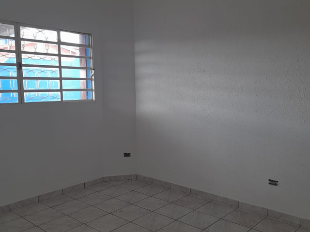 Casa com 136m² 2 quartos e 1 banheiro, à venda, no bairro Chácara Galega em Pindamonhangaba