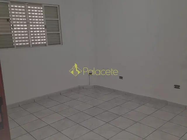 Casa com 136m² 2 quartos e 1 banheiro, à venda, no bairro Chácara Galega em Pindamonhangaba