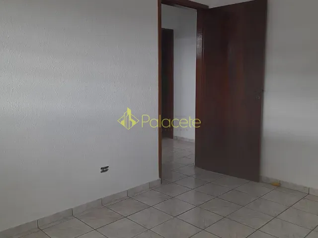 Casa com 136m² 2 quartos e 1 banheiro, à venda, no bairro Chácara Galega em Pindamonhangaba