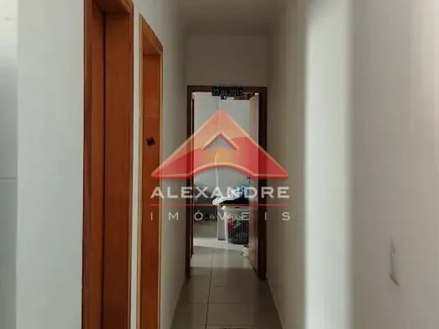 Casa com 10m² 2 quartos e 1 banheiro, à venda, no bairro Parque Novo Horizonte em São José Dos Campos