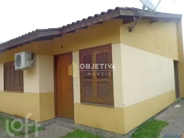 Casa 2 quartos e 1 banheiro, à venda, no bairro Nossa Senhora das Graças em Canoas