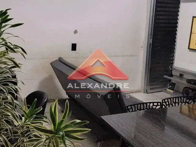 Casa com 10m² 2 quartos e 1 banheiro, à venda, no bairro Campos de São José em São José Dos Campos
