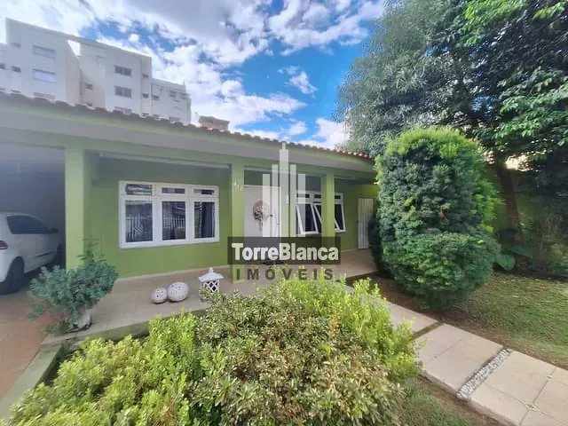 Casa com 330m² 4 quartos e 5 banheiros, para alugar, no bairro Estrela em Ponta Grossa