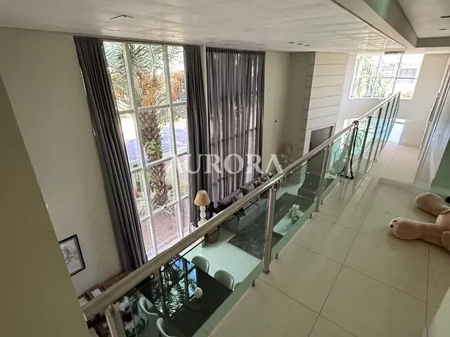 Casa com 700m² 4 quartos e 5 banheiros, para alugar, no bairro Loteamento Alphaville em Londrina