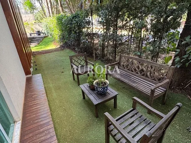 Casa com 700m² 4 quartos e 5 banheiros, para alugar, no bairro Loteamento Alphaville em Londrina