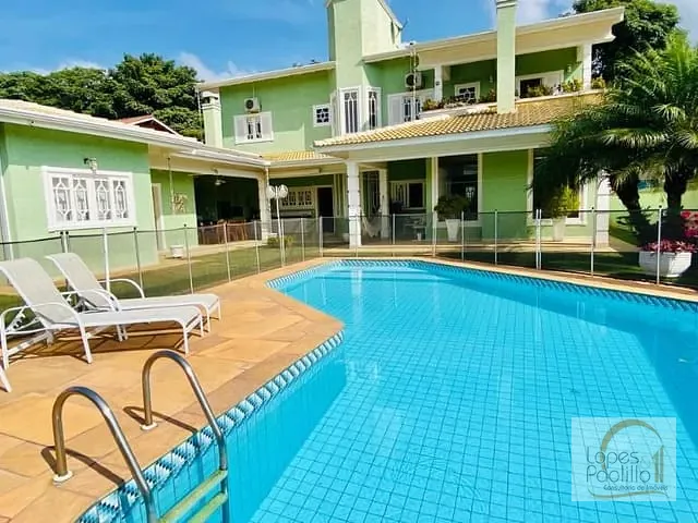 Casa com 800m² 4 quartos e 5 banheiros, à venda, no bairro Condomínio Shambala I em Atibaia