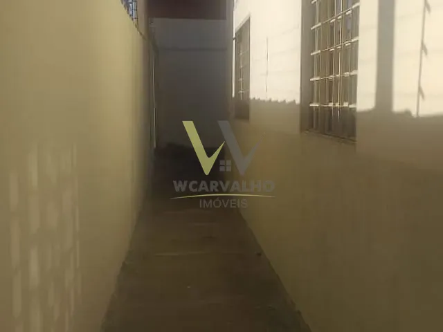Casa com 200m² 3 quartos e 2 banheiros, à venda, no bairro Vila Santa Isabel em Anápolis