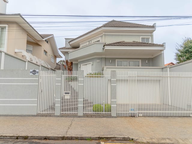Foto do Casa - Casa à venda no Orfãs, contendo 4 quartos sendo 1 suíte, em Ponta Grossa, PR | Adquira Imóveis