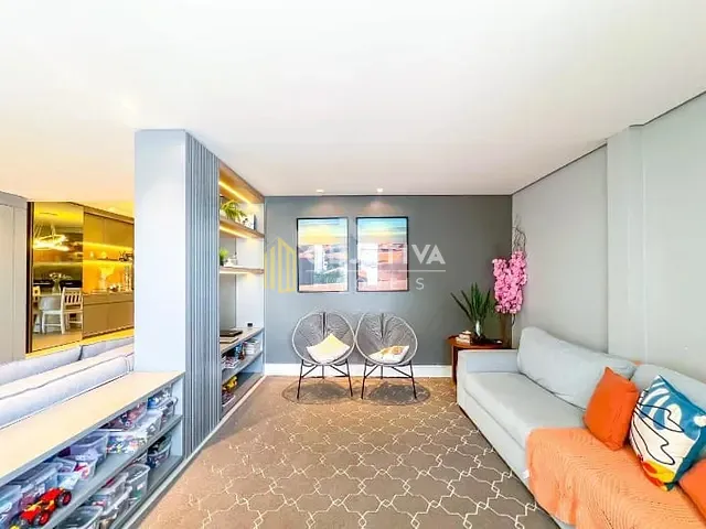Casa 3 quartos e 3 banheiros, à venda, no bairro Chácara das Pedras em Porto Alegre