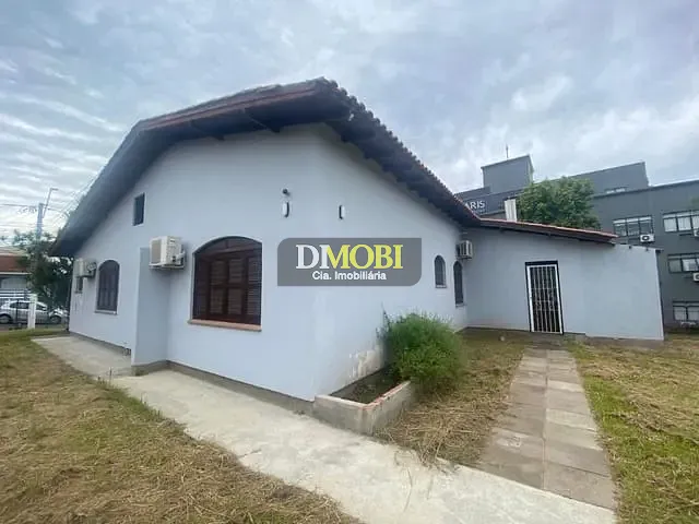 Casa com 217m² 4 quartos e 3 banheiros, para alugar, no bairro Passo das Pedras em Gravataí
