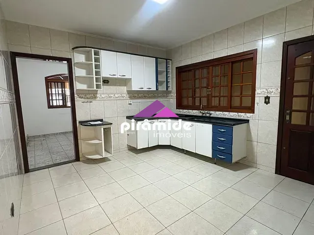 Casa com 126m² 3 quartos e 2 banheiros, à venda, no bairro Parque Residencial Flamboyant em São José dos Campos