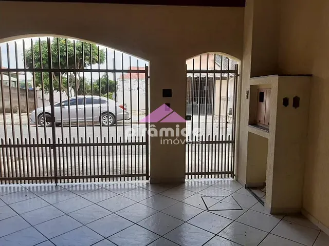 Casa com 126m² 3 quartos e 2 banheiros, à venda, no bairro Parque Residencial Flamboyant em São José dos Campos