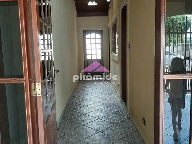 Casa com 126m² 3 quartos e 2 banheiros, à venda, no bairro Parque Residencial Flamboyant em São José dos Campos