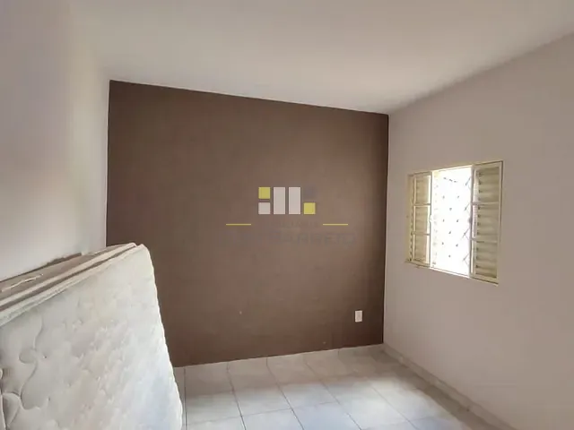 Casa com 250m² 3 quartos e 1 banheiro, à venda, no bairro Parque Residencial Casarão em Sumaré