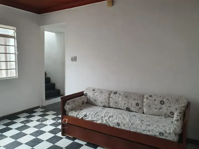 Casa com 106m² 2 quartos e 1 banheiro, à venda, no bairro Vila Resende em Caçapava