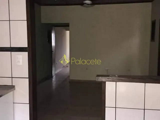 Casa com 200m² 3 quartos e 1 banheiro, à venda, no bairro Residencial Mantiqueira em Pindamonhangaba
