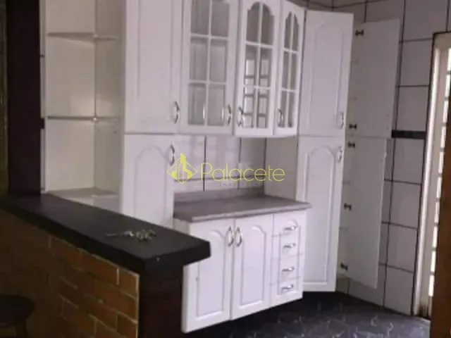 Casa com 200m² 3 quartos e 1 banheiro, à venda, no bairro Residencial Mantiqueira em Pindamonhangaba