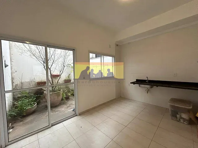 Casa 2 quartos e 3 banheiros, à venda, no bairro Parque Rural Fazenda Santa Cândida em Campinas