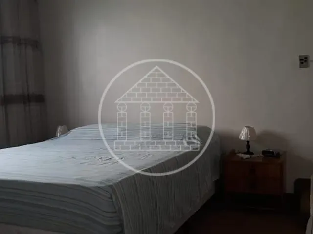 Casa com 250m² 3 quartos e 2 banheiros, à venda, no bairro Interlagos em São Paulo