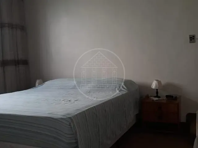 Casa com 250m² 3 quartos e 2 banheiros, à venda, no bairro Interlagos em São Paulo