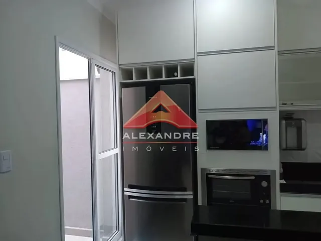 Casa com 10m² 3 quartos e 2 banheiros, à venda, no bairro Loteamento Residencial Vista Linda em São José Dos Campos