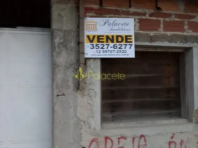 Casa com 195m² 3 quartos e 1 banheiro, à venda, no bairro Bom Sucesso em Pindamonhangaba