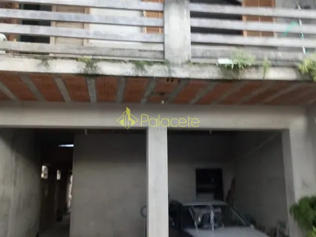 Casa com 195m² 3 quartos e 1 banheiro, à venda, no bairro Bom Sucesso em Pindamonhangaba