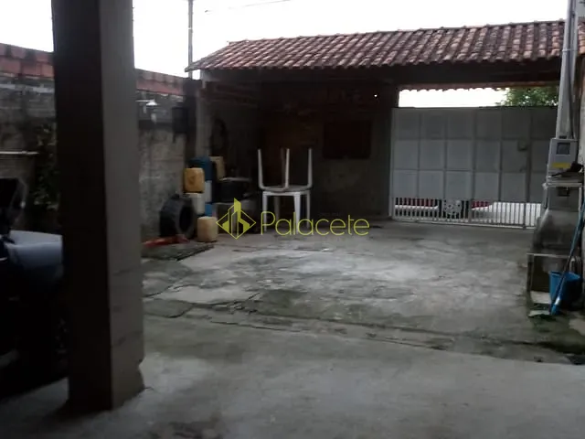 Casa com 195m² 3 quartos e 1 banheiro, à venda, no bairro Bom Sucesso em Pindamonhangaba