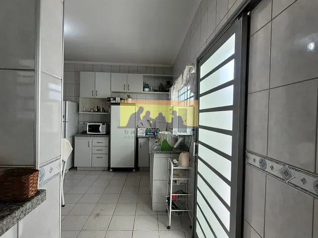 Casa com 654m² 3 quartos e 2 banheiros, à venda, no bairro Cidade Universitária em Campinas