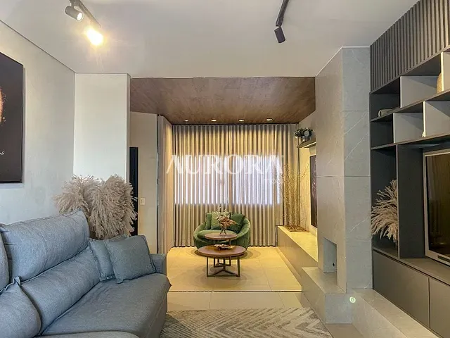 Casa com 360m² 3 quartos e 3 banheiros, à venda, no bairro Jardim Burle Marx em Londrina