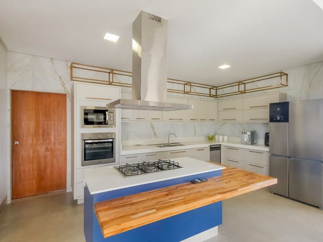 Casa Térrea com 4 quartos para venda na Reserva da Coroa no Condomínio Portal do Sol Green em Goiânia - Foto