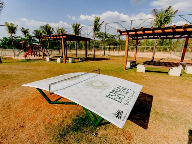 Casa Térrea com 4 quartos para venda na Reserva da Coroa no Condomínio Portal do Sol Green em Goiânia - Foto