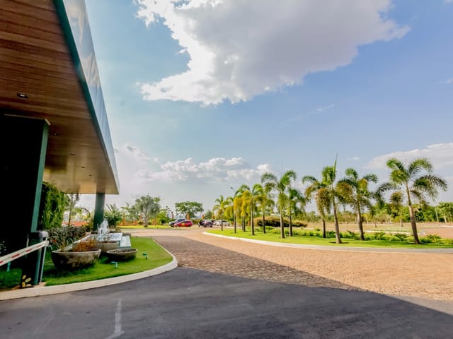 Casa Térrea com 4 quartos para venda na Reserva da Coroa no Condomínio Portal do Sol Green em Goiânia - Foto