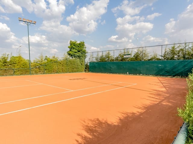 Casa Térrea com 4 quartos para venda na Reserva da Coroa no Condomínio Portal do Sol Green em Goiânia - Foto