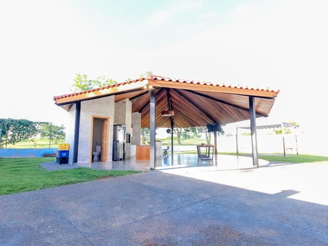 Casa Térrea com 4 quartos para venda na Reserva da Coroa no Condomínio Portal do Sol Green em Goiânia - Foto