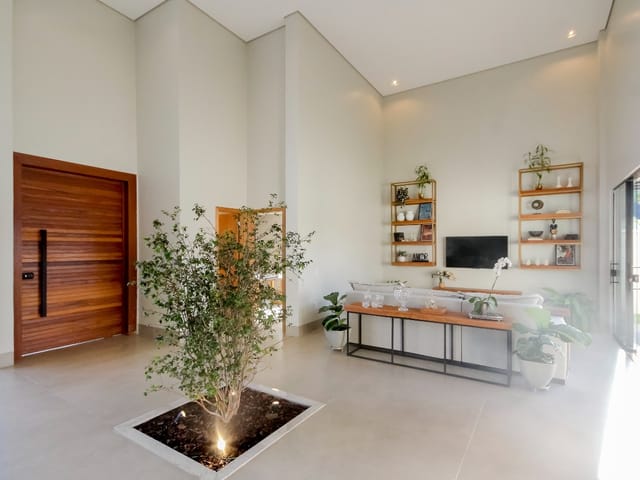 Casa Térrea com 4 quartos para venda na Reserva da Coroa no Condomínio Portal do Sol Green em Goiânia - Foto