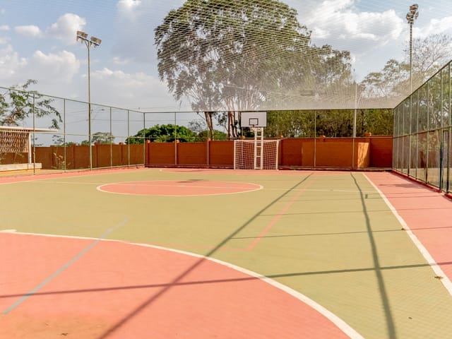 Casa Térrea com 4 quartos para venda na Reserva da Coroa no Condomínio Portal do Sol Green em Goiânia - Foto